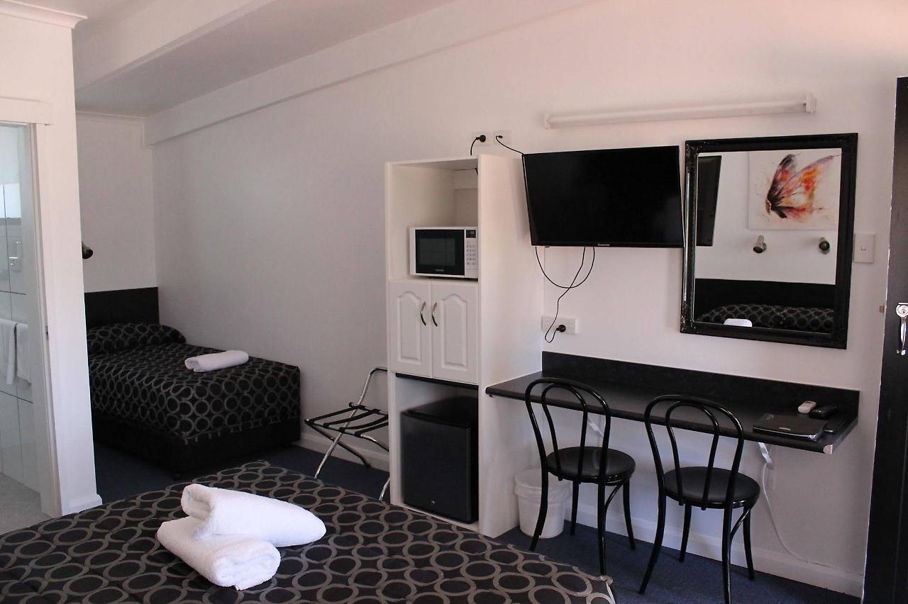 Twin Swans Motel Инверелл Экстерьер фото