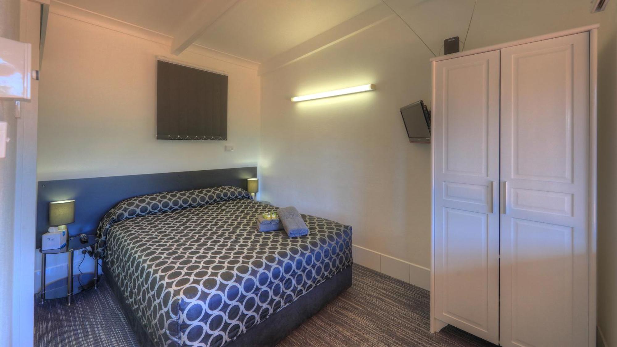 Twin Swans Motel Инверелл Экстерьер фото